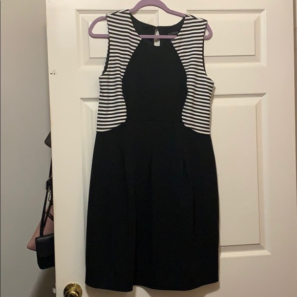 Beautiful short maxi dress - Picture 1 of 2